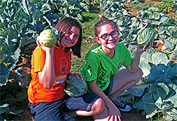 Mariana and Bella of the Gold Country Gleaners